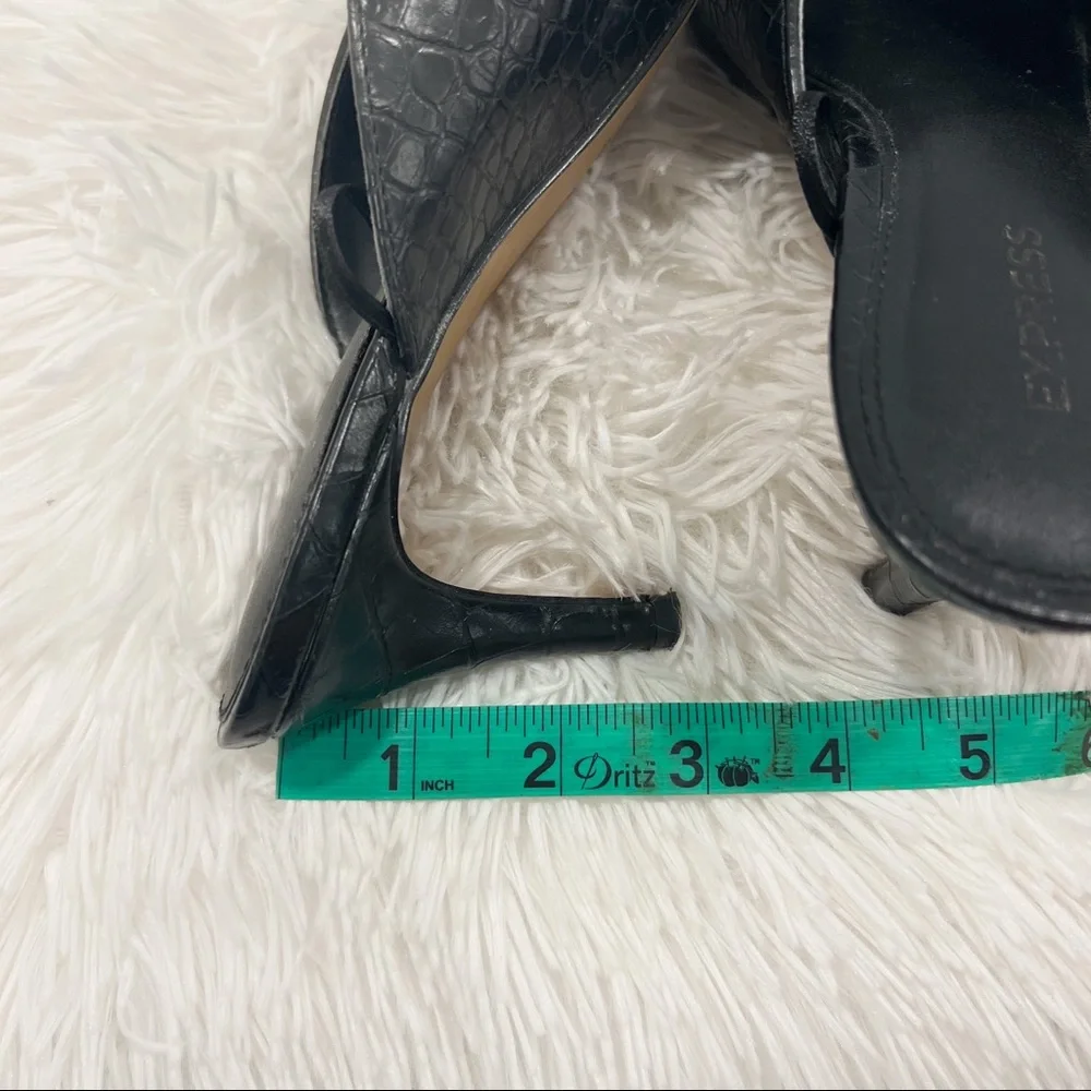 Express Pointed Toe Heels - Picture 5 of 7
